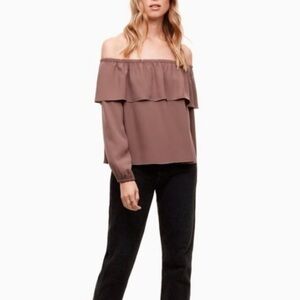 ARITZIA Wilfred off the shoulders flowy ruffled blouse Size M
